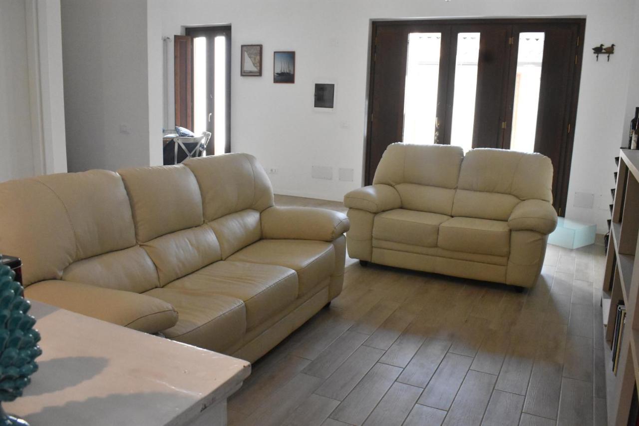 Le Radici Home LʼAquila Exteriör bild